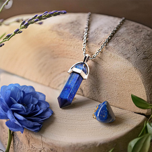 Pendant with lapis lazuli