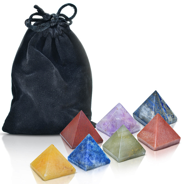 Set of 7 chakra stones – pyramids