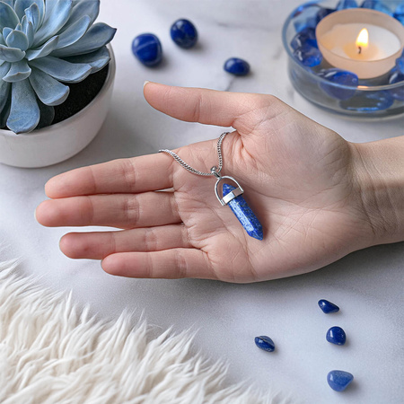 Pendant with lapis lazuli